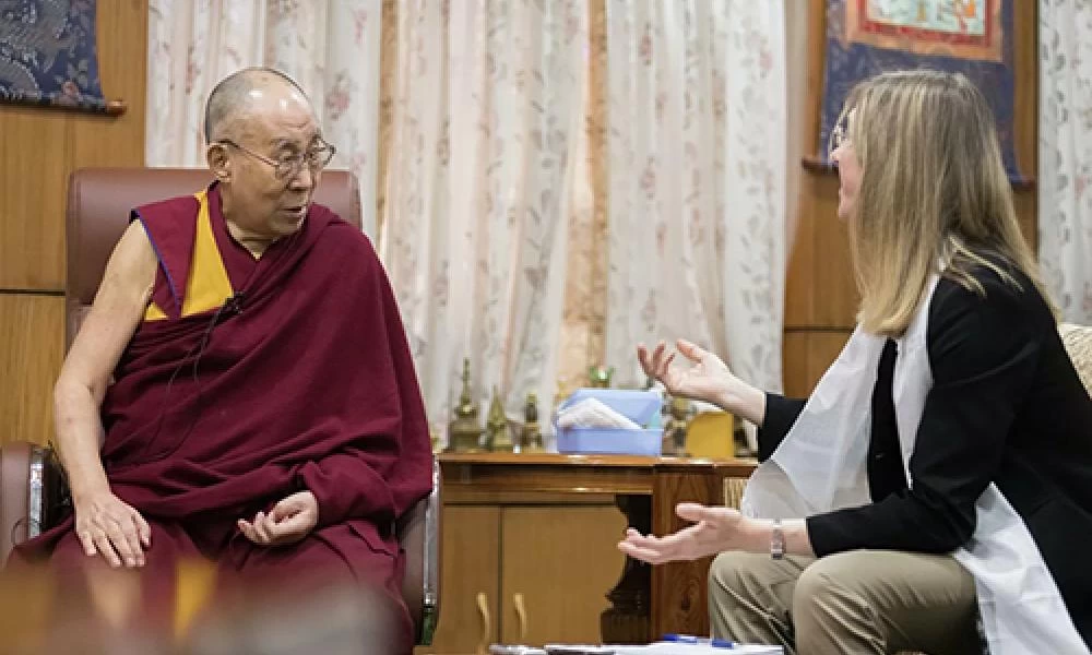 Δαλάι Λάμα: Γιατί οι γυναίκες πρέπει να κυβερνούν τον κόσμο